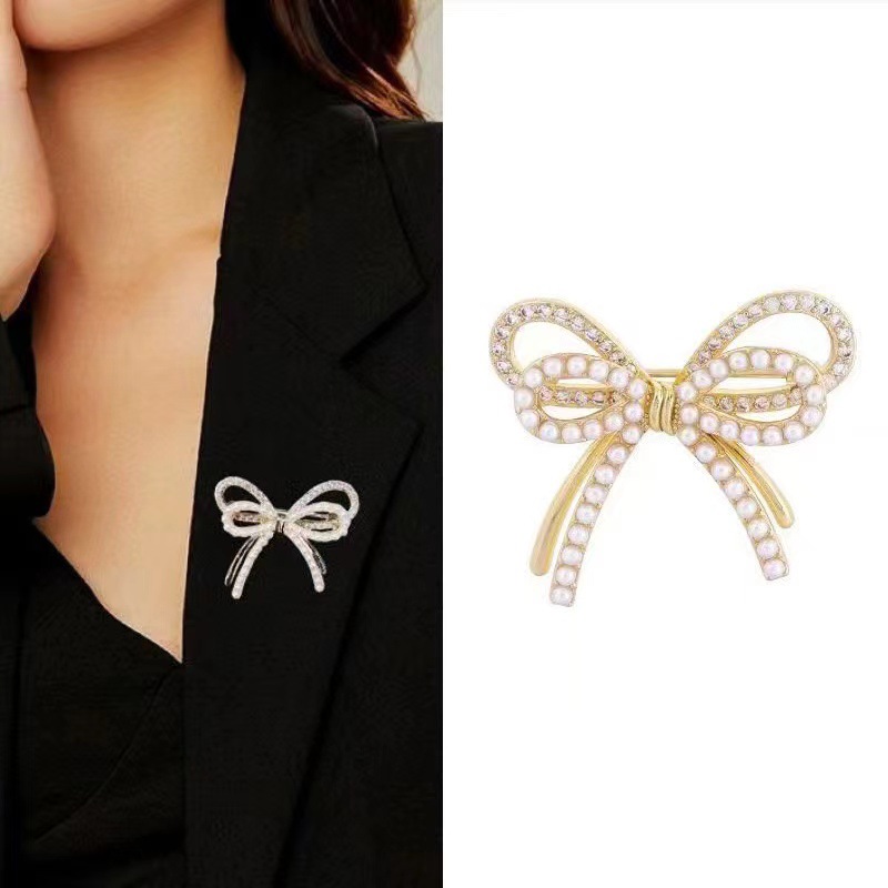Unique design pearl love brooch 2024 new fashion autumn and winter corsage South Korea women's delicate pin accessories