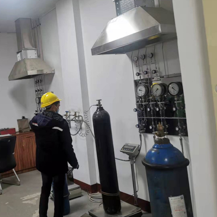 High-Purity Nitrogen Gas N2 and Oxygen Standard Gas O2 Required by Lingsi Cement Plant Can Be Delivered to Your Door