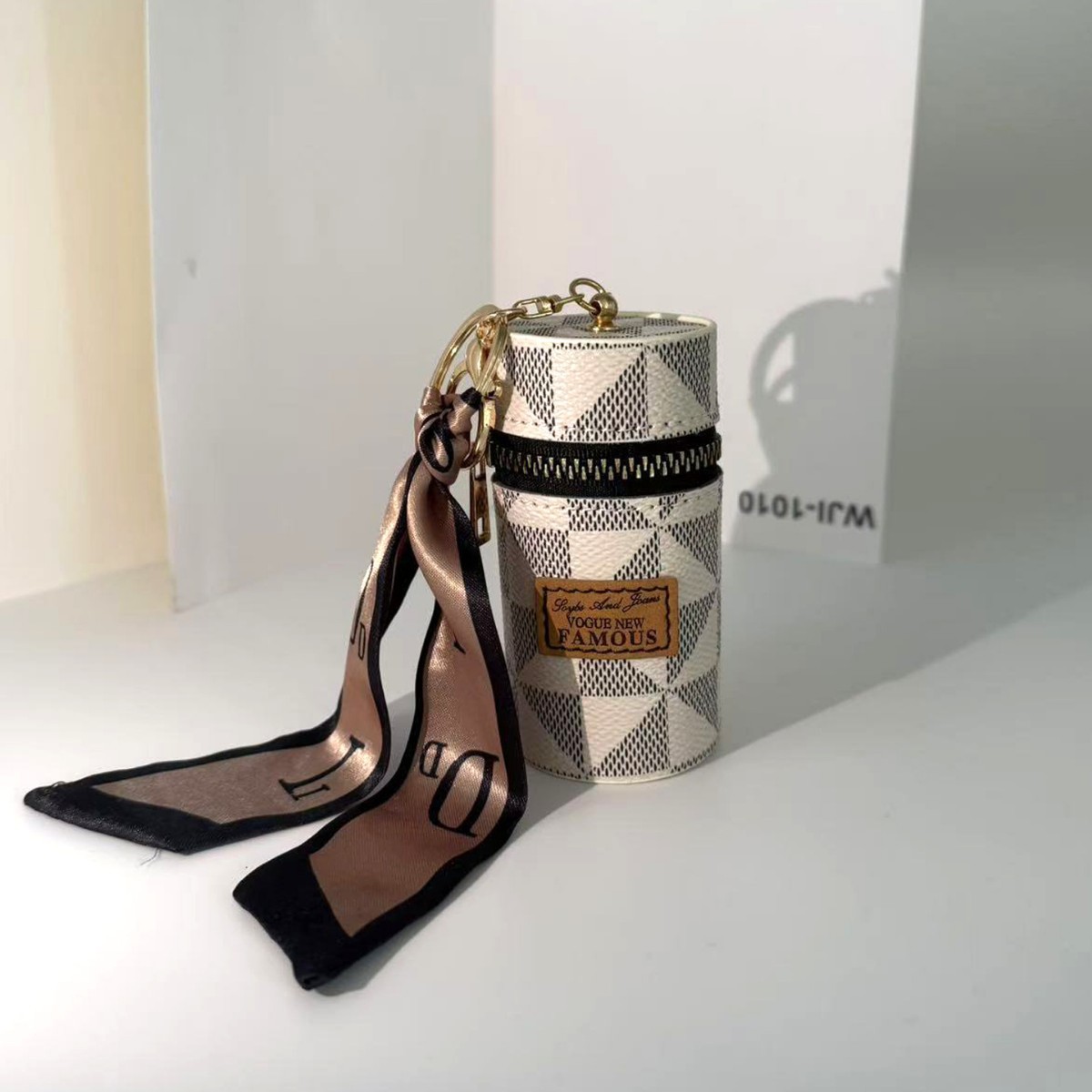 Fashionable European and American Bags, Compact New Coin Purses, Versatile Shoulder Crossbody Bags, Exquisite Mini Handbags, High-End