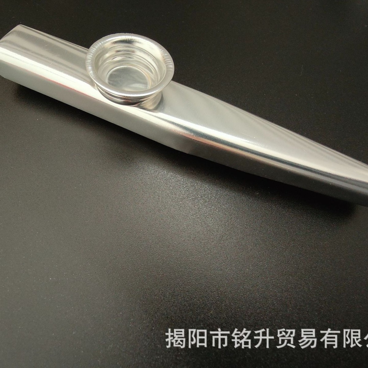 Metal kazu flute mouth blowing instrument companion for beginners to learn simple compact and easy to carry small instrument accompaniment