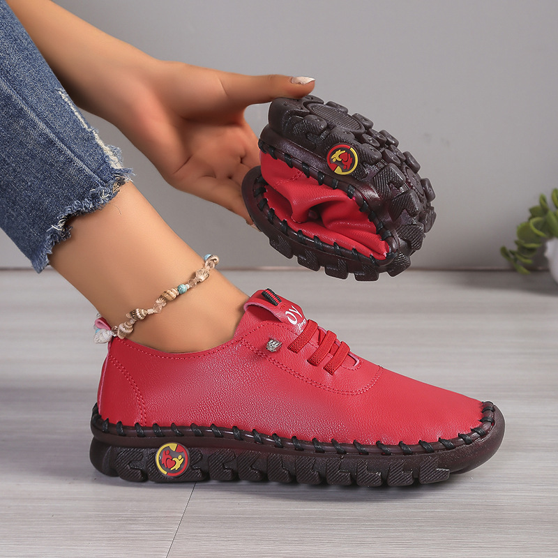 2025 cross-border foreign trade suture rubber sole shoes women's soft bottom soft leather mother shoes plus size 35-45 women's shoes wholesale