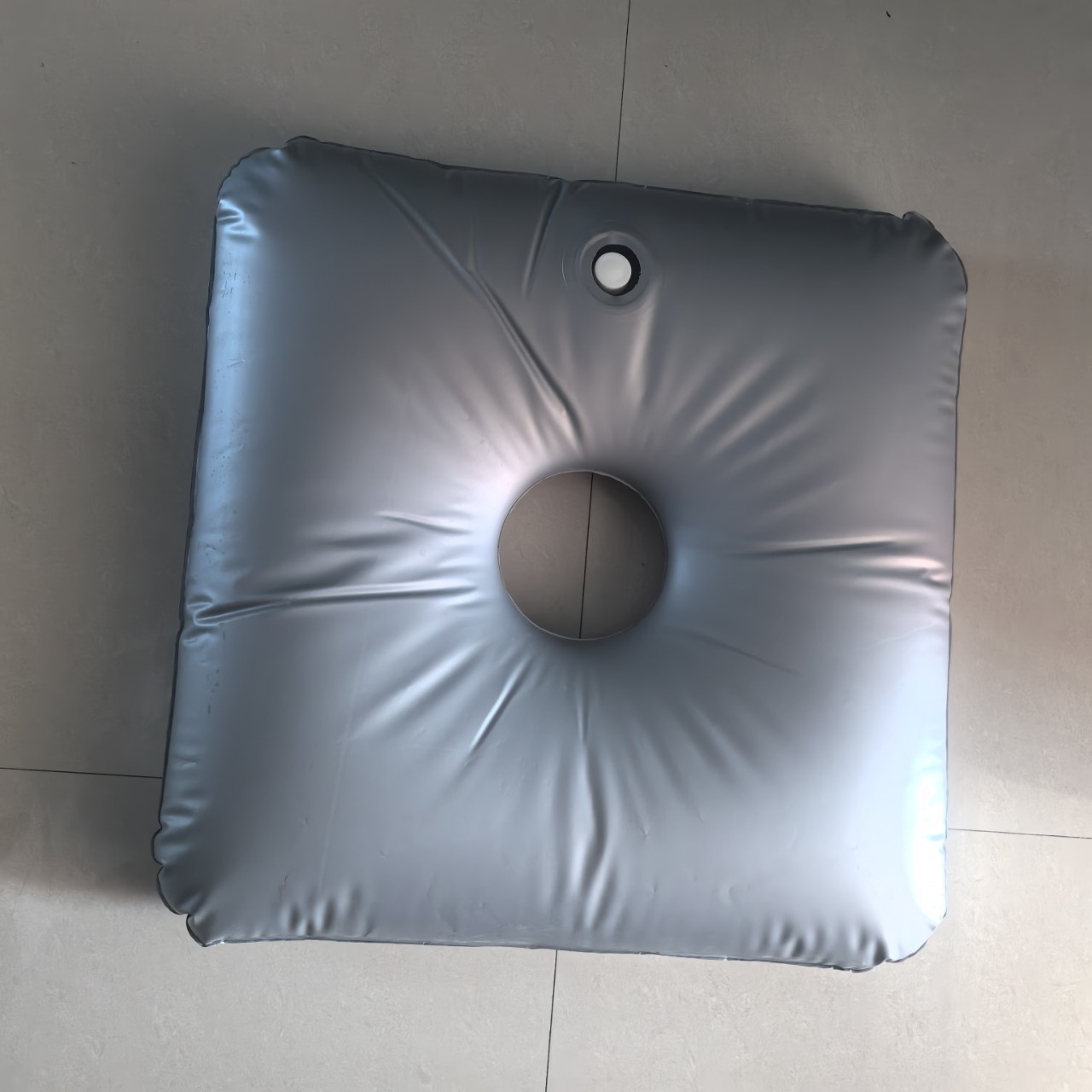 Opening Weight Water Bag Thickened Sky Curtain Beach Flag Four Corners Folding Moxibustion Knife Flag Base Weight Gauffin New Style