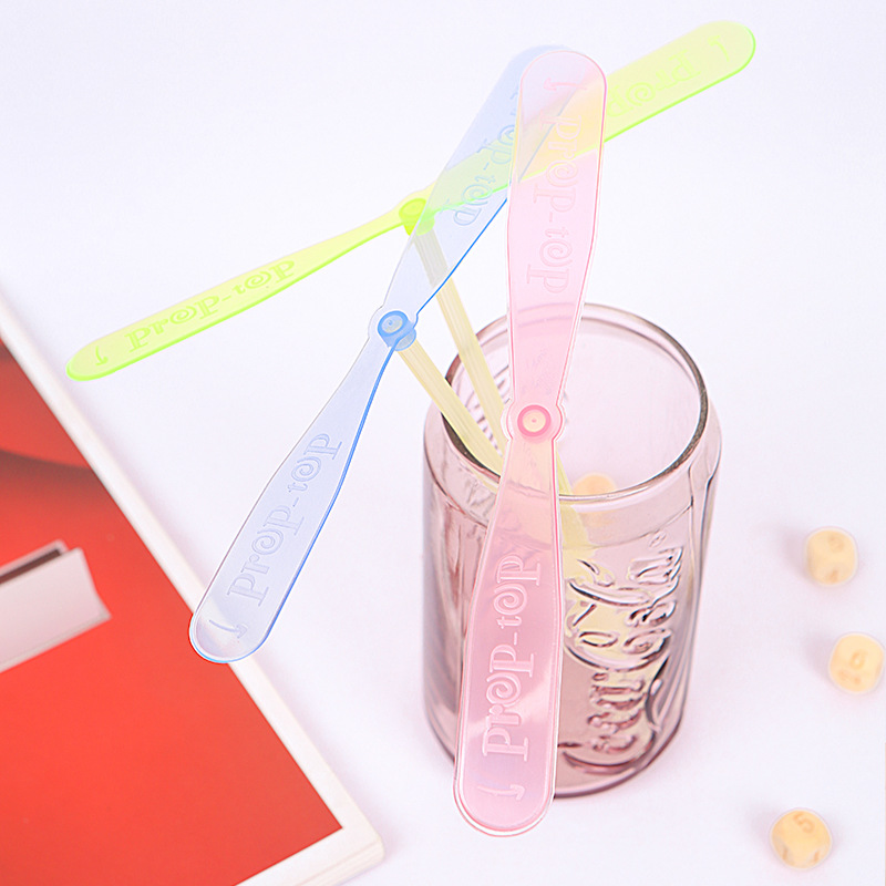 Luminous bamboo dragonfly double flying leaf small frisbee flying fairy classic nostalgic toys wholesale stall small gifts