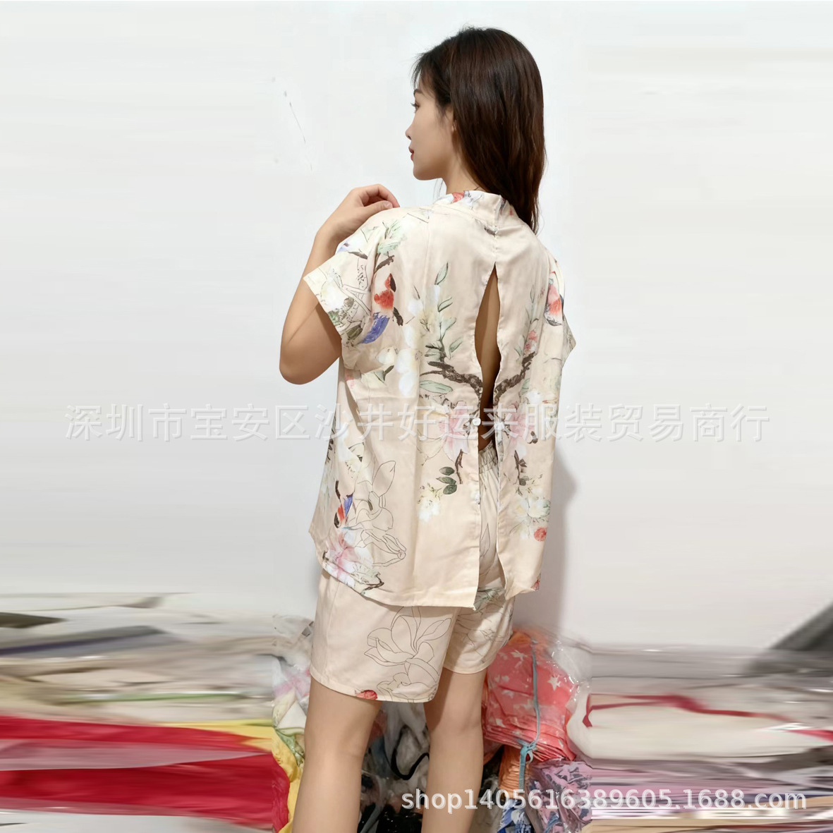 Massage-Specific Clothing with Open Back for Steaming, Physiotherapy Massage Clothing, Sauna Clothing with Full Back Opening, Moxibustion Clothing, Hot Spring Clothing