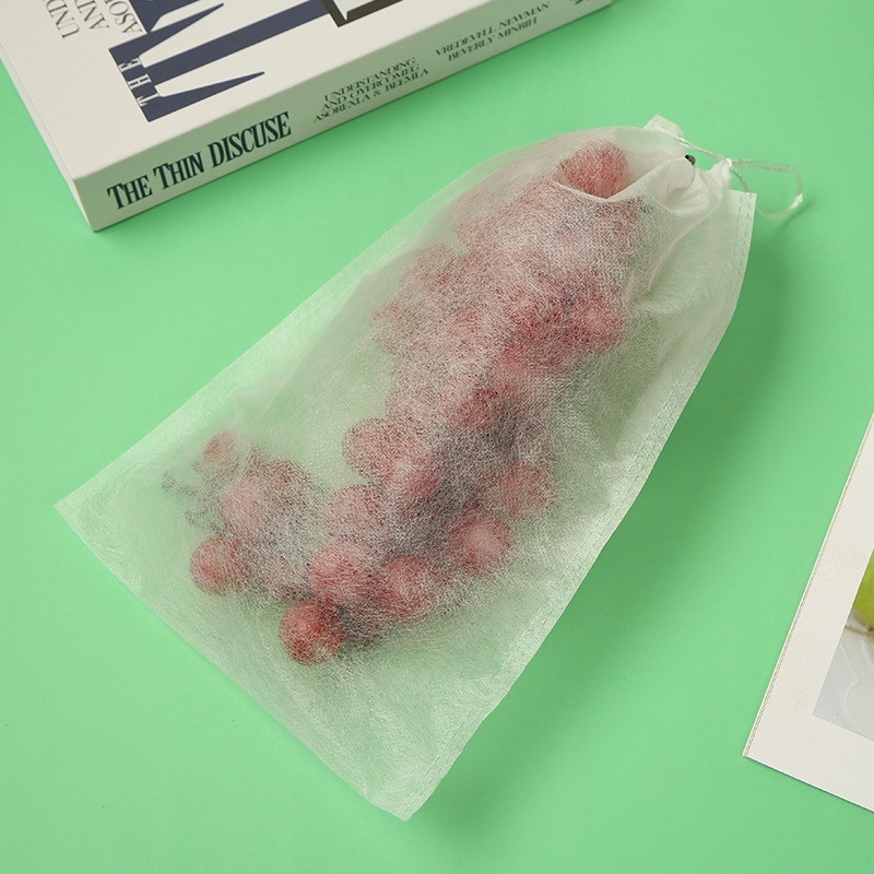 Non-woven fruit bagging grape bag bird-proof insect-proof waterproof special fruit bag seedling bagging in stock wholesale