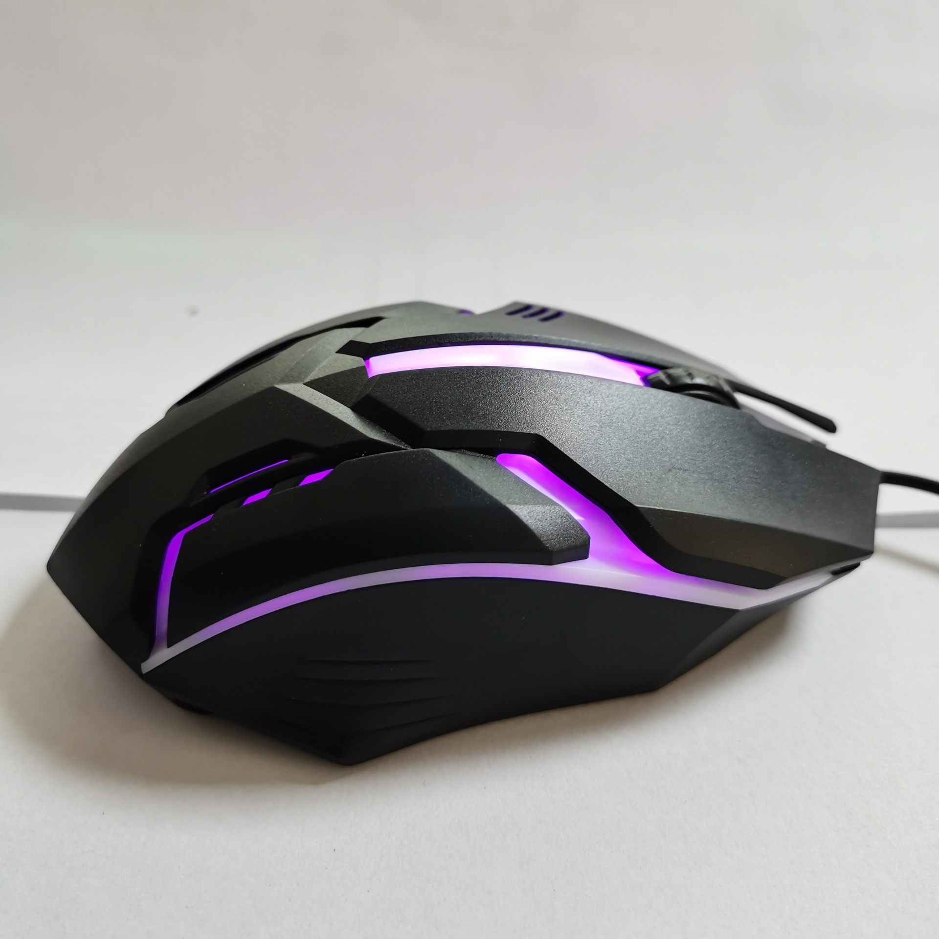 Factory spot mouse wired light-emitting chicken e-sports office computer mouse foreign trade gift manufacturers wholesale
