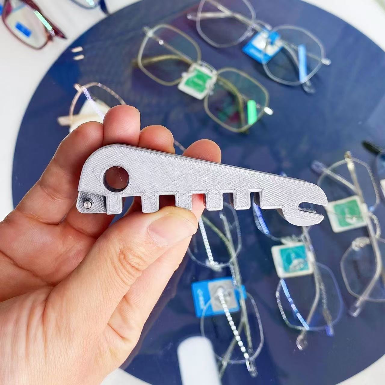 Multifunctional Glasses Repair, Temple Bending Props, Adjustment of Frames, Temple Bending Gadgets, Frame Nose Pad Adjustment