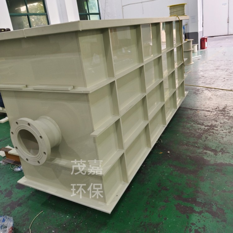 Фабрика по производству резервуаров Pph/Pp, индивидуальные большие химические резервуары, резервуары для кислотной мойки, резервуары для соленой воды, электролизные резервуары и др.