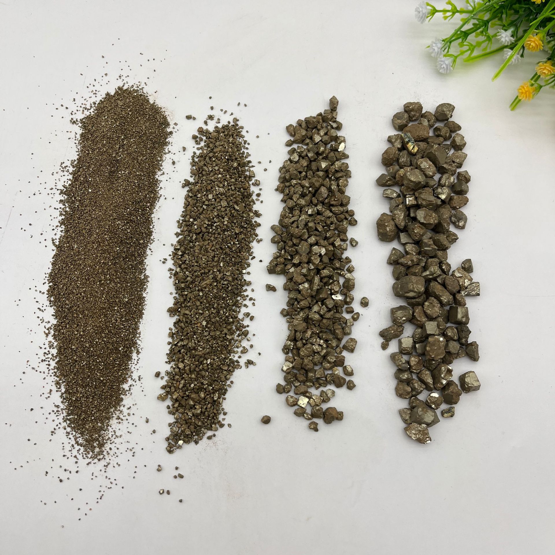 Iron Sulfide Powder Manufacturers Supply Sandblasting Rust Removal Counterweight Iron Sand Sewage Treatment Iron Sulfide Powder for Building Materials