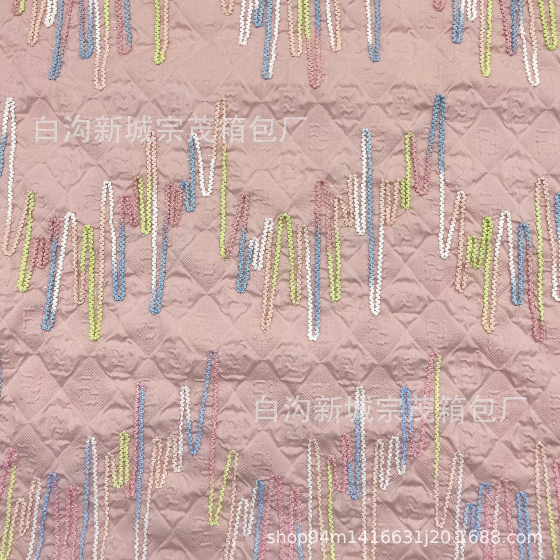 Puff Quilted Embroidered Fabric Polyester Luggage Fabric Oxford Cloth Pleated High-Elastic Embroidered Fabric Cosmetic Bag