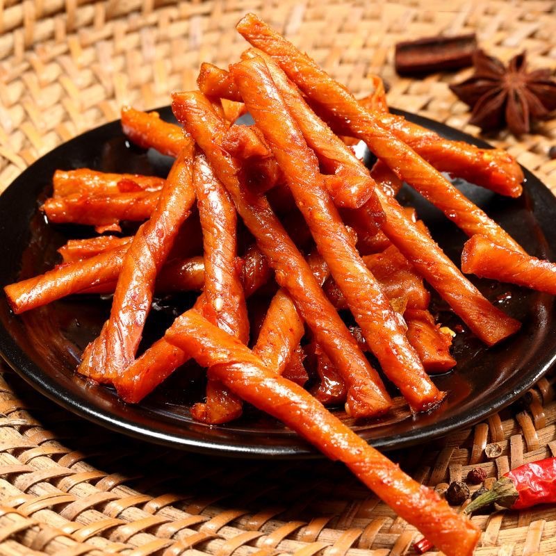 Wu hot mom Hunan specialty drunkard bean tendon 70g * 10 packs of spicy strips spicy dormitory snacks wholesale