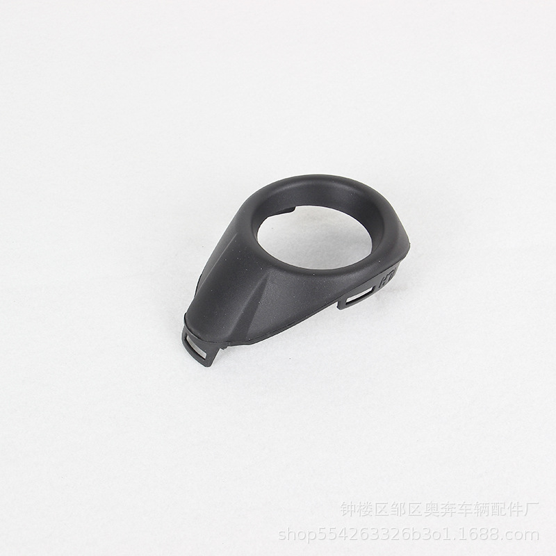 Suitable for 12 Ford Focus front fog lamp cover fog lamp decorative frame fog lamp frame pitted fog lamp frame
