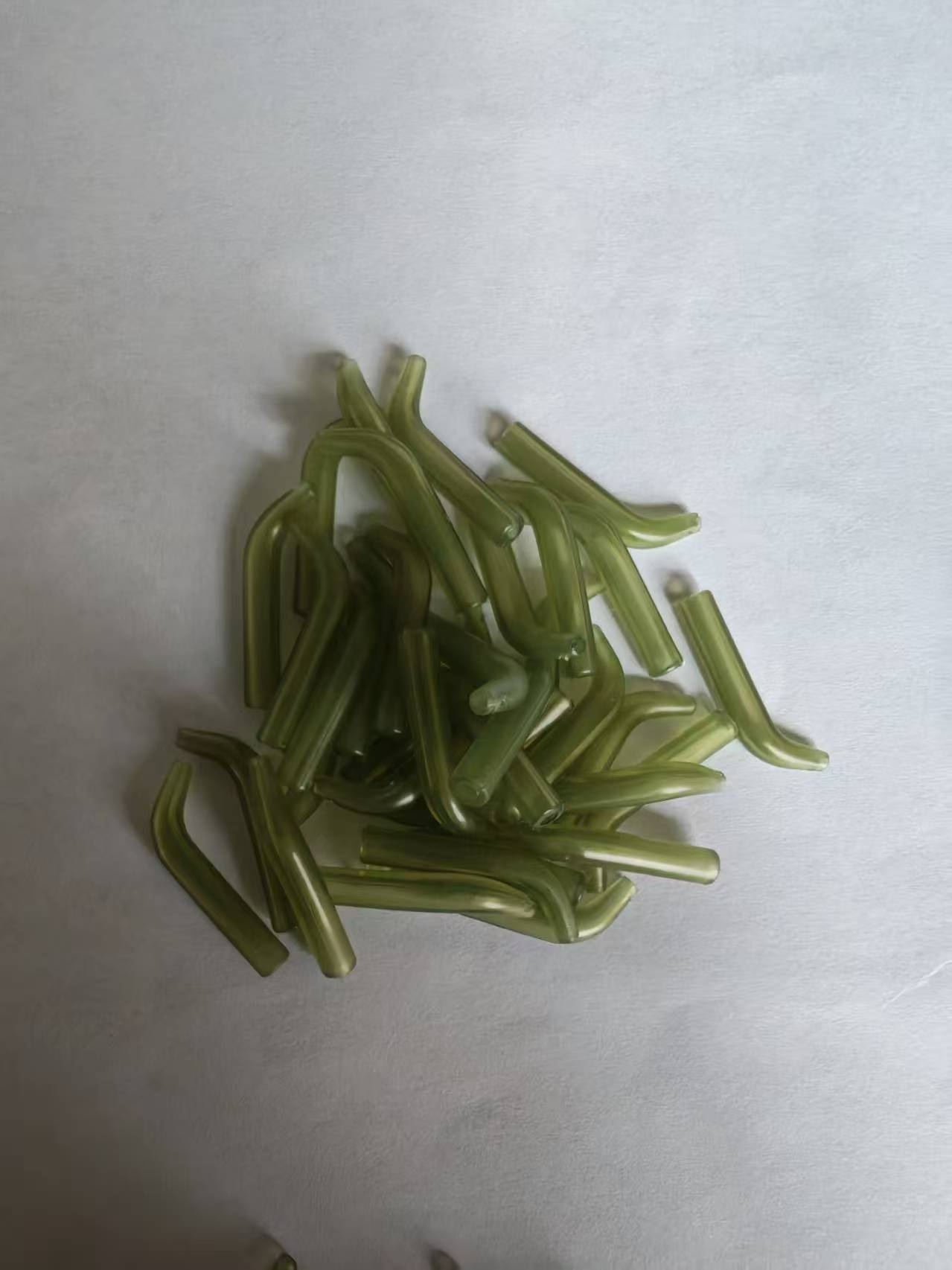 European-Style Fishing Rig Accessory Deflector, Cross-Border Hot-Selling Small Curved Tube in Dark Green