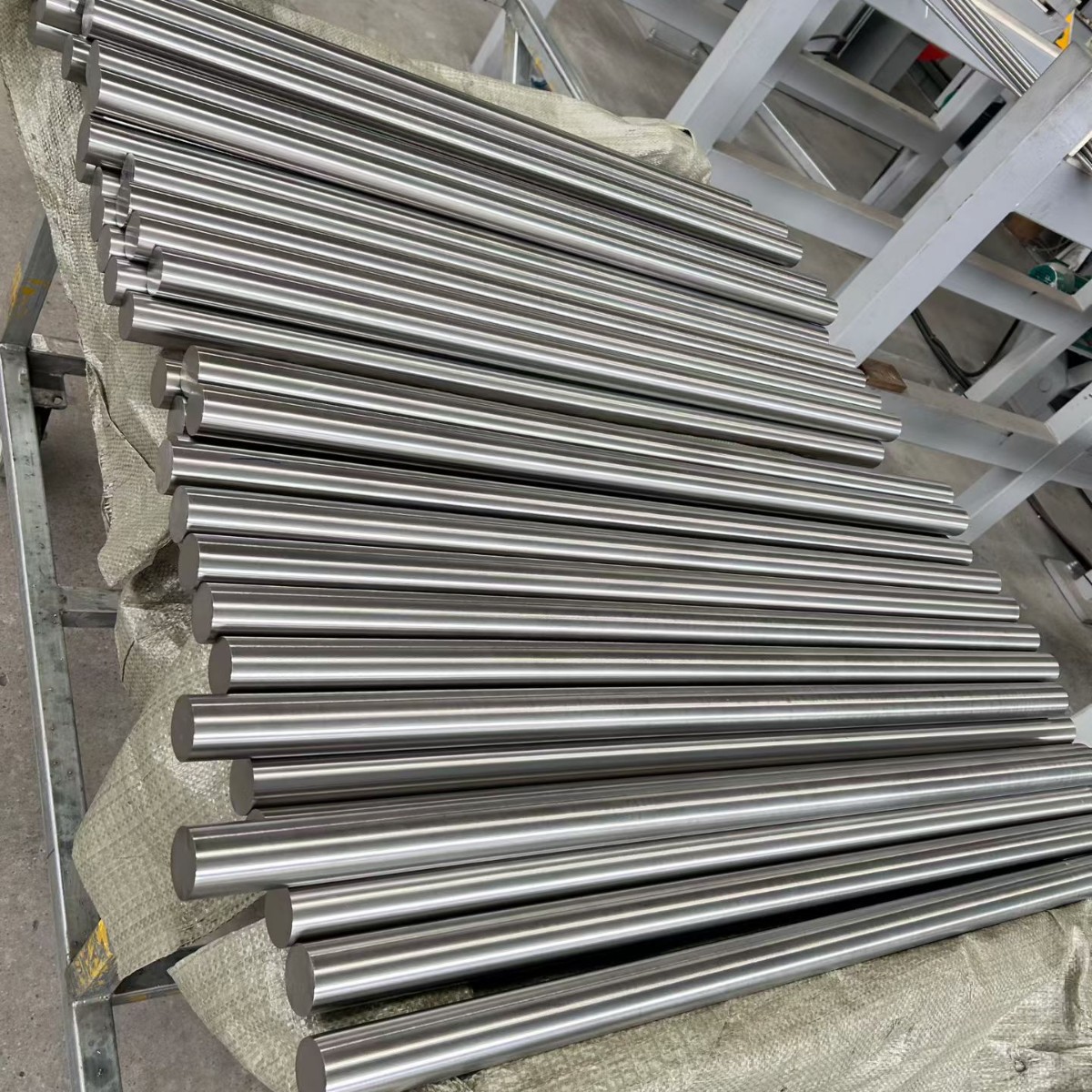 Industrial Titanium Rod Ta1 Pure Titanium Titanium Alloy Rod in Stock, Customizable Length, High Precision, Smooth Surface