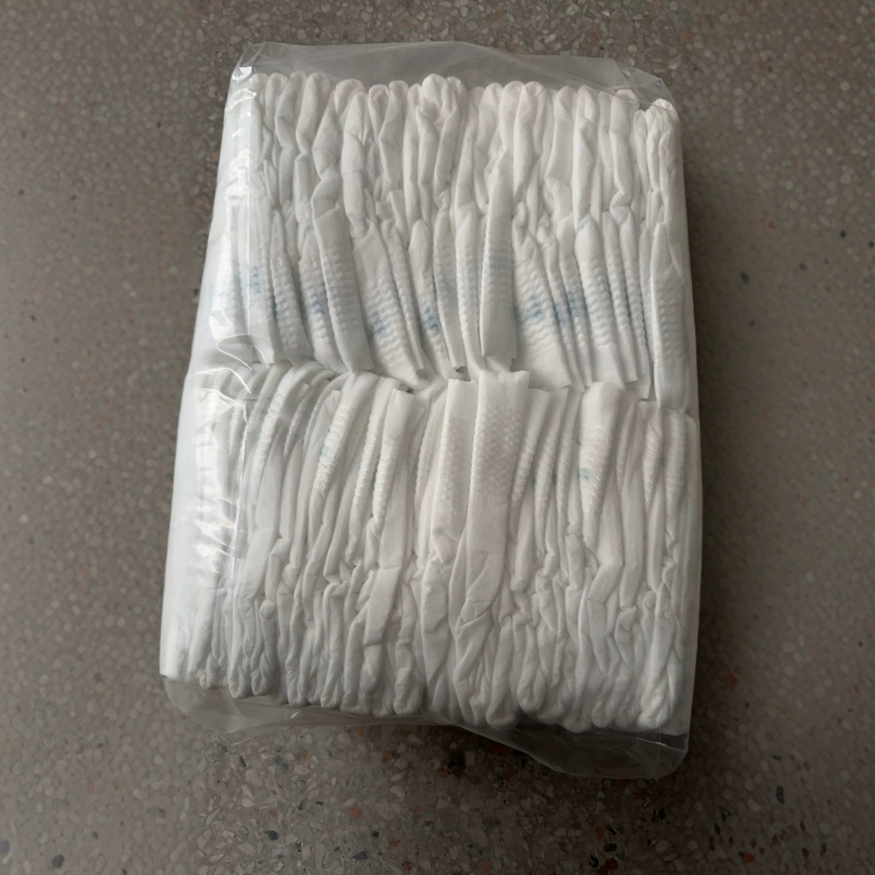 Производственные подгузники для новорожденных, упаковка в прозрачных пакетах, мягкие и дышащие