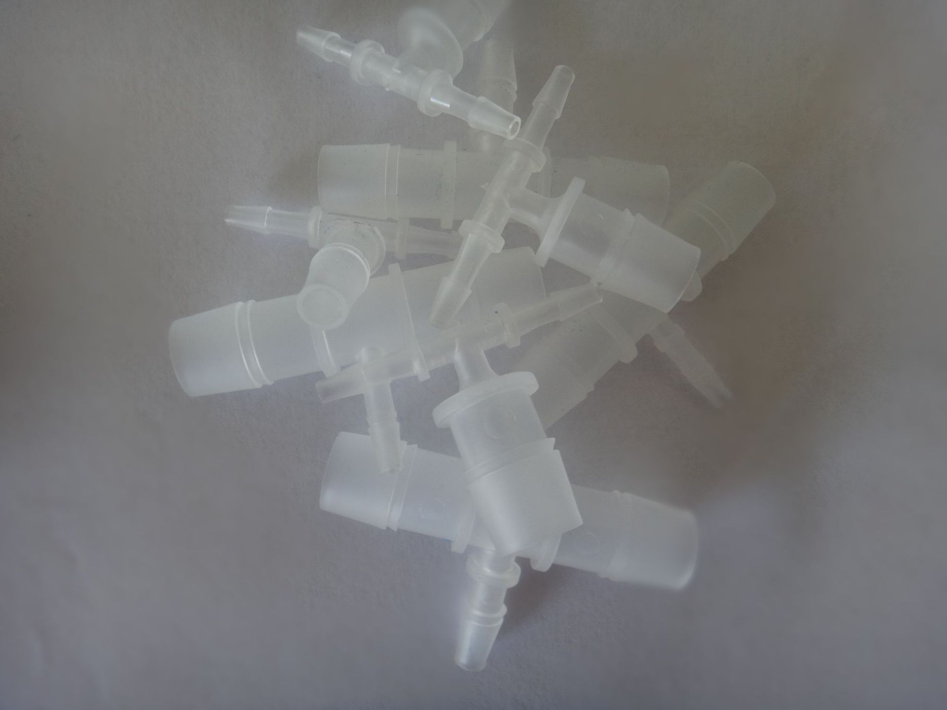 T type equal diameter tee joint silicone tube PVC hose connector miniature right angle tee pagoda tee