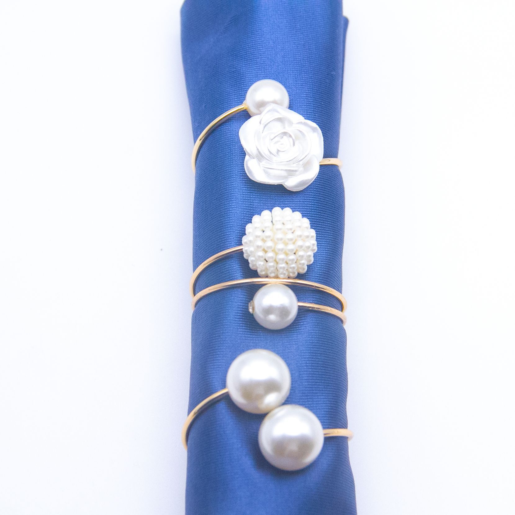 Металлическая пряжка для салфеток в форме розы, круглая, с жемчугом, оптовая продажа для гостиниц