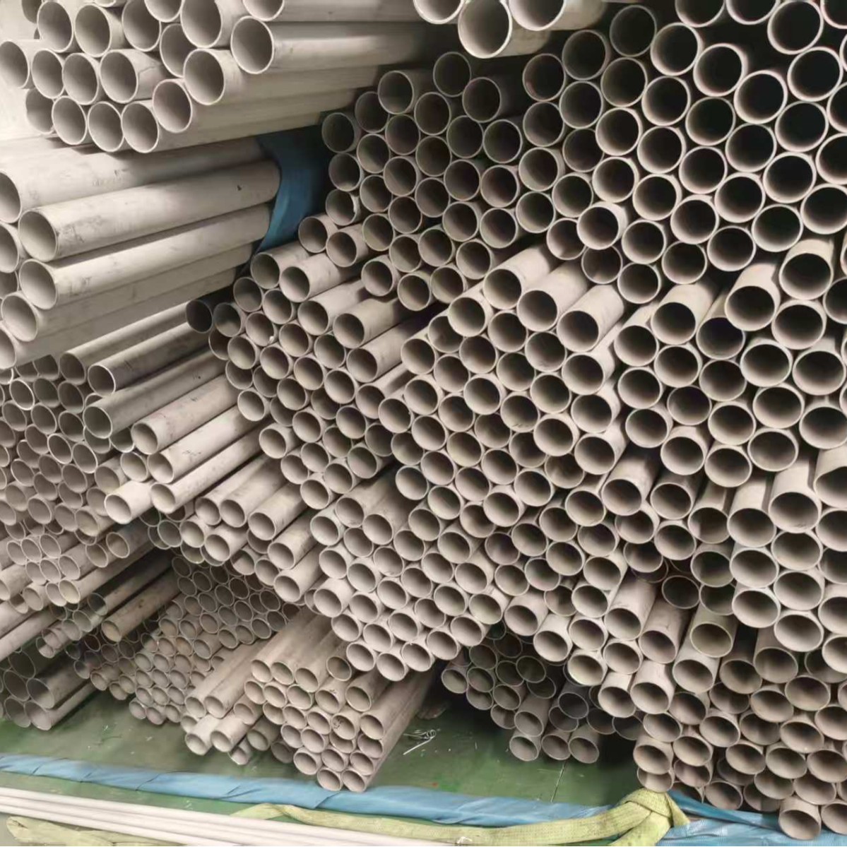 Spot 316 316L Stainless Steel Seamless Pipe Industrial Stainless Steel Fluid Conveying Pipeline Spot Stainless Steel Round Pipe