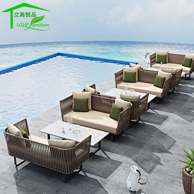 Комбинация уличной софы, ротанговый стул для террасы, простой водонепроницаемый диван для балкона