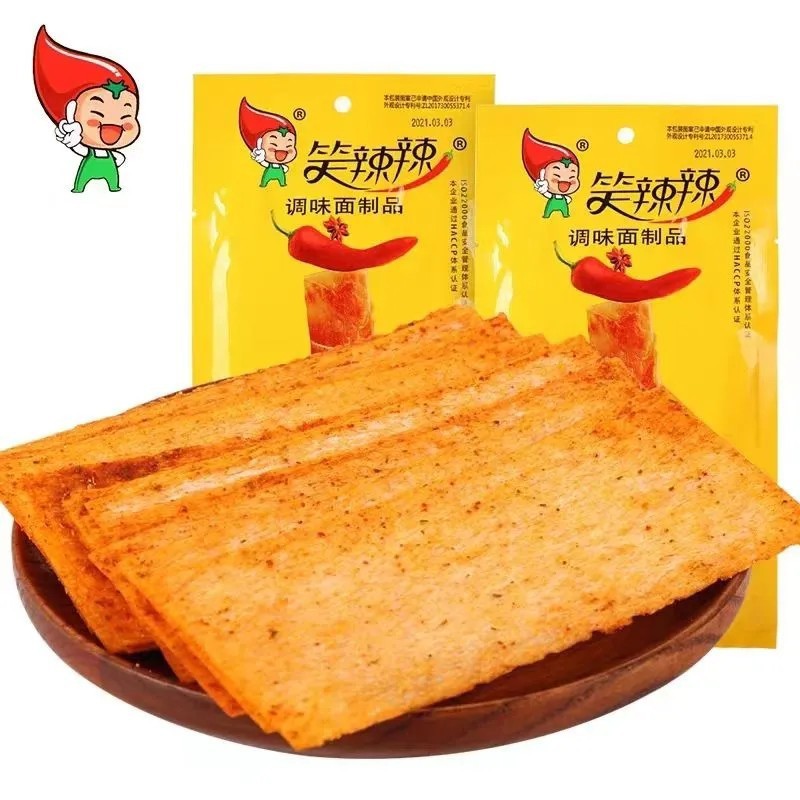 Smiling Spicy Indian Flying Cake Spicy Strip Hand Tear Spicy Spicy Spicy Large Pack Snacks Spicy Snack Wholesale 30g