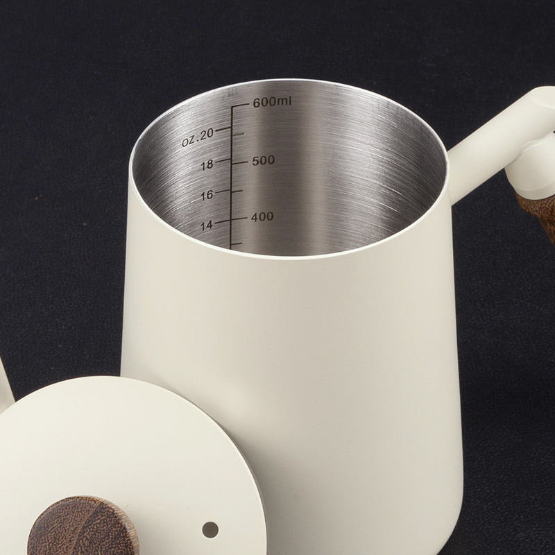 creamy-white 600ML Hand Pot Solid Wood Handle 304 Stainless Steel Thickened Material Coffee Hand Pot in stock