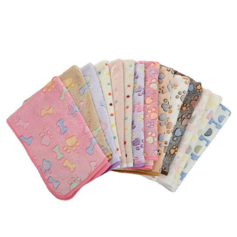 in stock Wholesale Cross-border Pet Blanket Four Seasons Universal Cat and Dog Blanket Thickened Flannel Paw Printing Blanket Pet Supplies