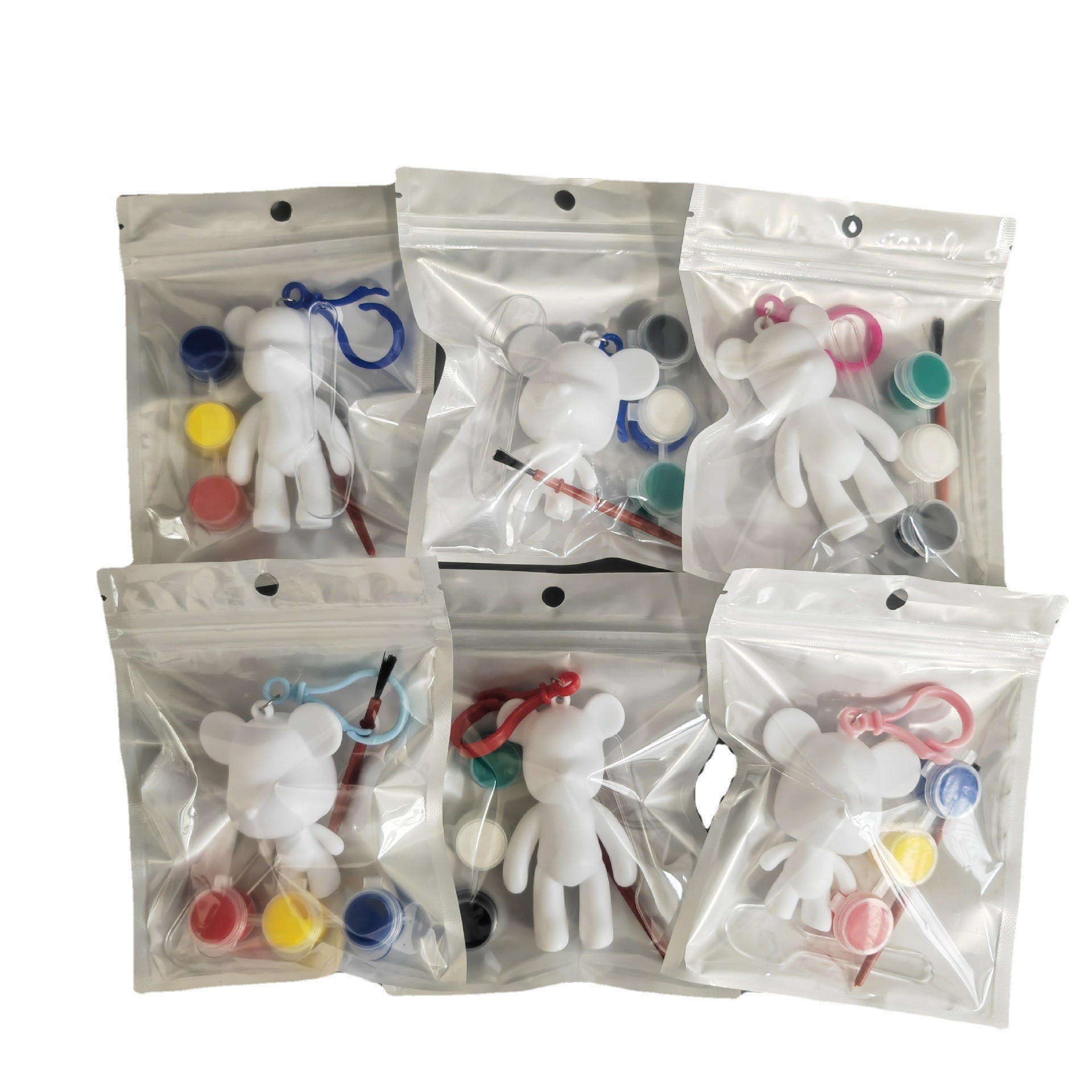 Fluid violent bear keychain box bag suit colored keychain resin gypsum plastic keychain wholesale