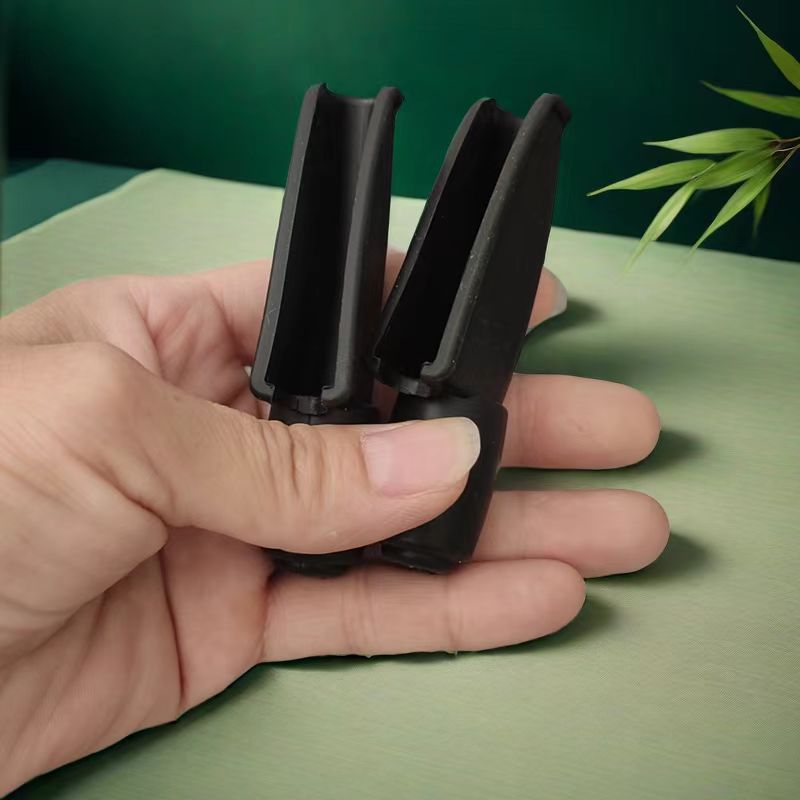 Universal Accessories for Electric Vehicles, Including Models Such as Tongyufeng, Yiwei, Lingfeng, Langwu, and Wuyang, Handlebar Left and Right Covers, in Stock for Wholesale