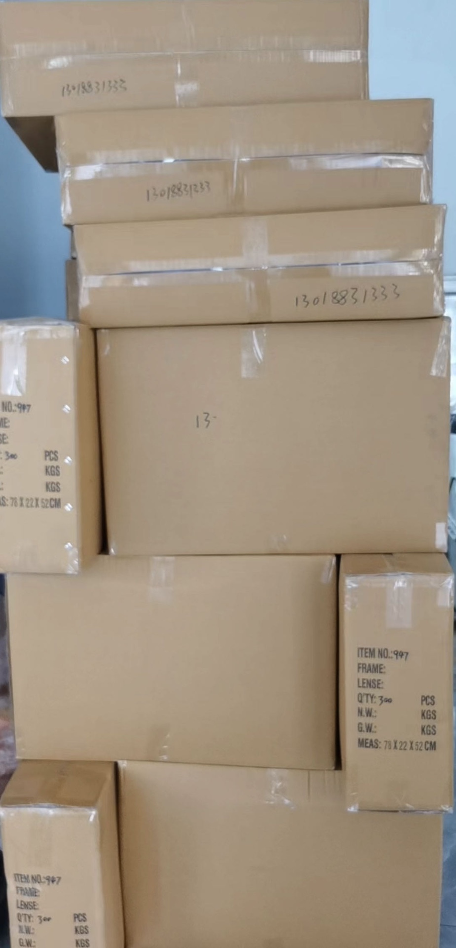 Protective Sunglasses 947 from Yiwu, Year-Round Stock Manufacturer of Reflective Lenses