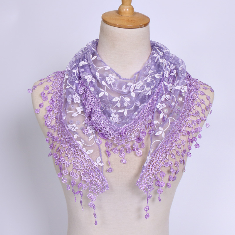 Cross-border Hot Sale Small Floral Breathable Lace Triangle Scarf Classic Polyester Tassel Triangle Scarf Women's Spot