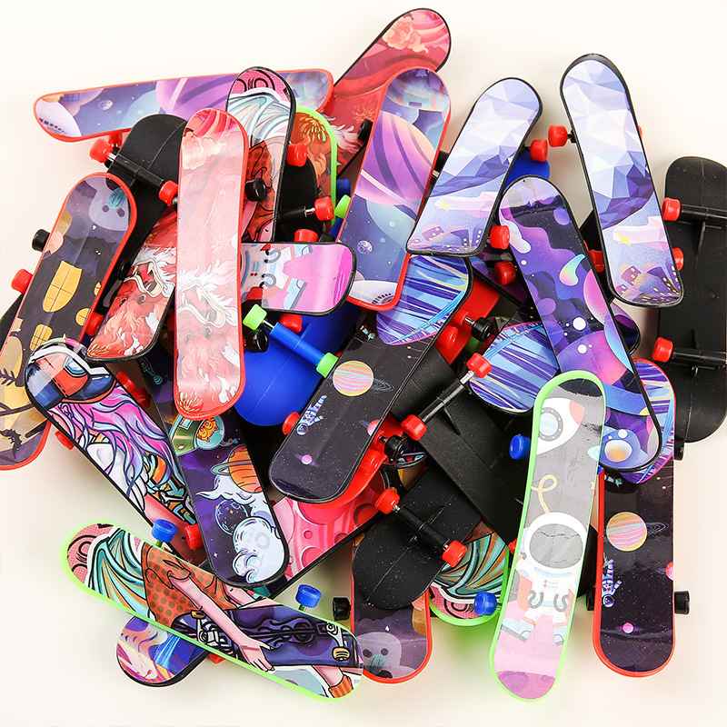 Creative Fingertip Plastic Finger Skateboard Creative Desktop Decompression Toy Fingertip Skateboard Sports Toy Street Stall Gift