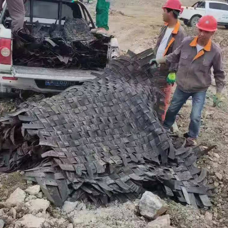 Mining Rock Protection Net for Blasting, Tunnel Blasting Anti-Fly Rock Safety Net 1.8* 1.8m Steel Wire Tire Blasting Net