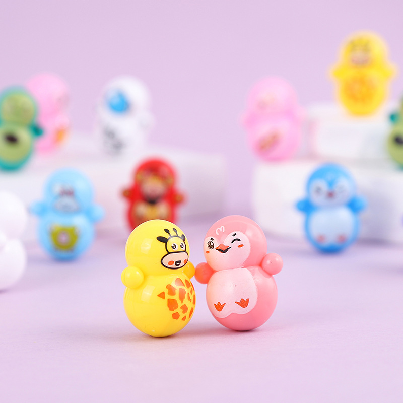 TikTok Explosions Cartoon Mini Tumbler Penguin Children's Educational Mini Gift Casual Nostalgia Small Toys Wholesale