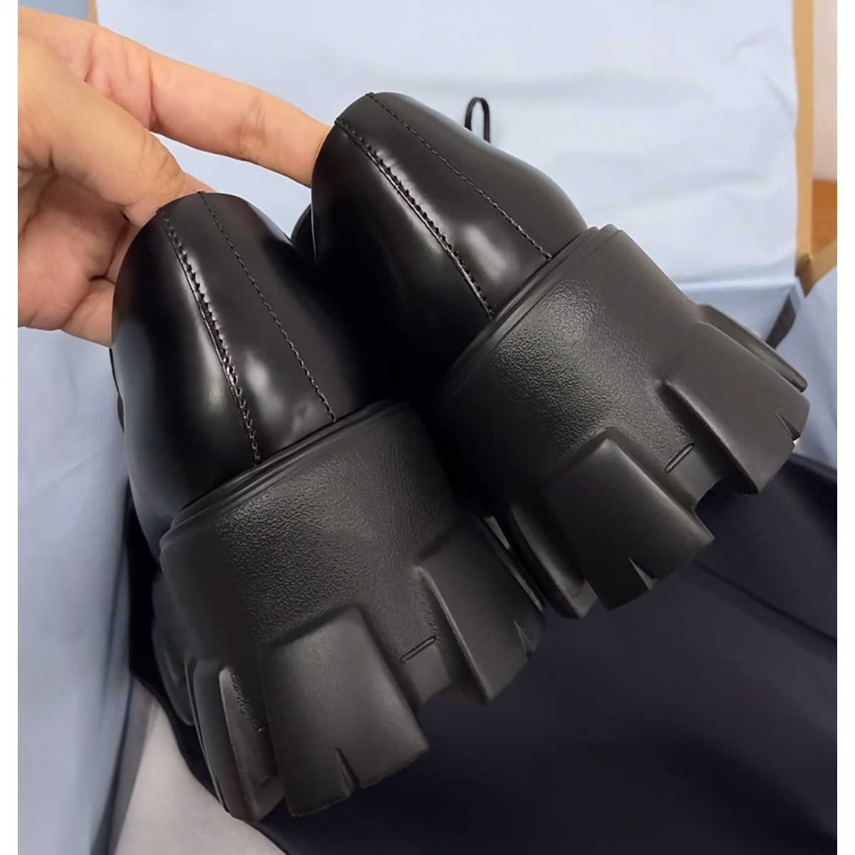 Thick-Soled Loafers 2025 New Style Genuine Leather Round-Toe Triangle Logo Thick-Soled Platform Shoes for Women One-Legged Gear Small Leather Shoes