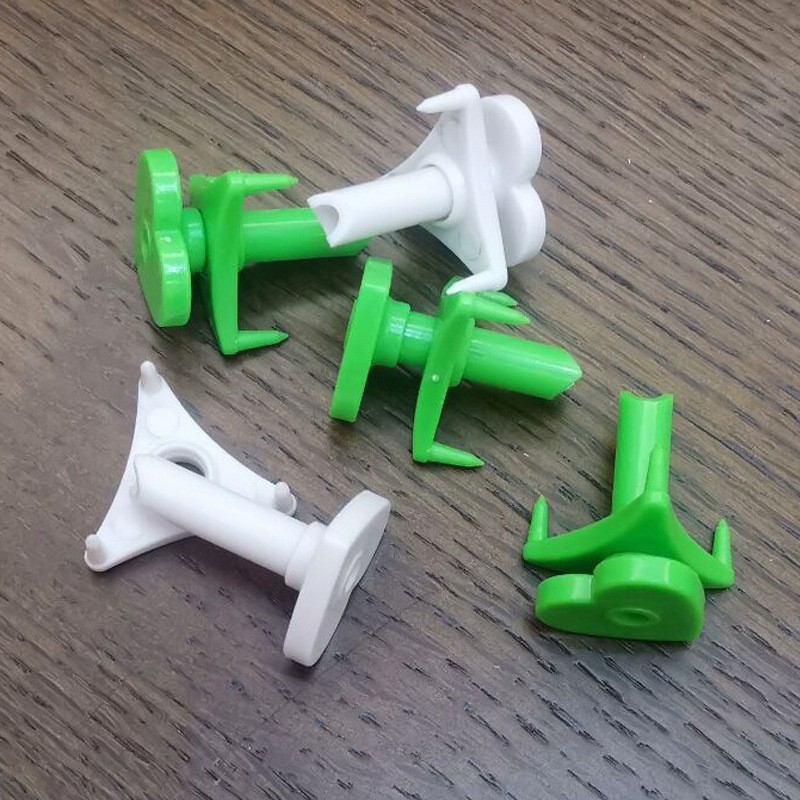 Manufacturer's Stainless Steel Coconut Opener, Portable and Practical Plastic Fruit Hole Opener, Easy Coconut Opening Tool