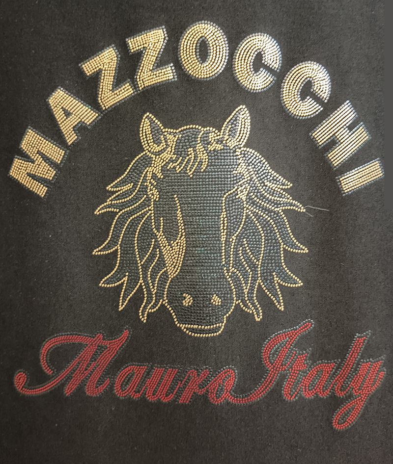 Hot Stamping, Hot Drilling, Drawings and Samples, Free Design, Laser Typesetting, Classy Processing of Clothing, Shoes, Hats and Bags, Personalized Customization