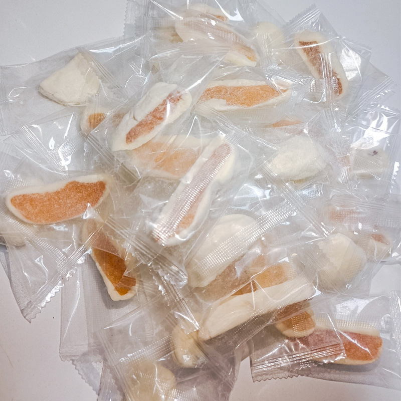 Handmade milk fu dried strawberry candied fruit preserved cow rolled yellow peach dried apricot dessert snacks source factory bulk wholesale