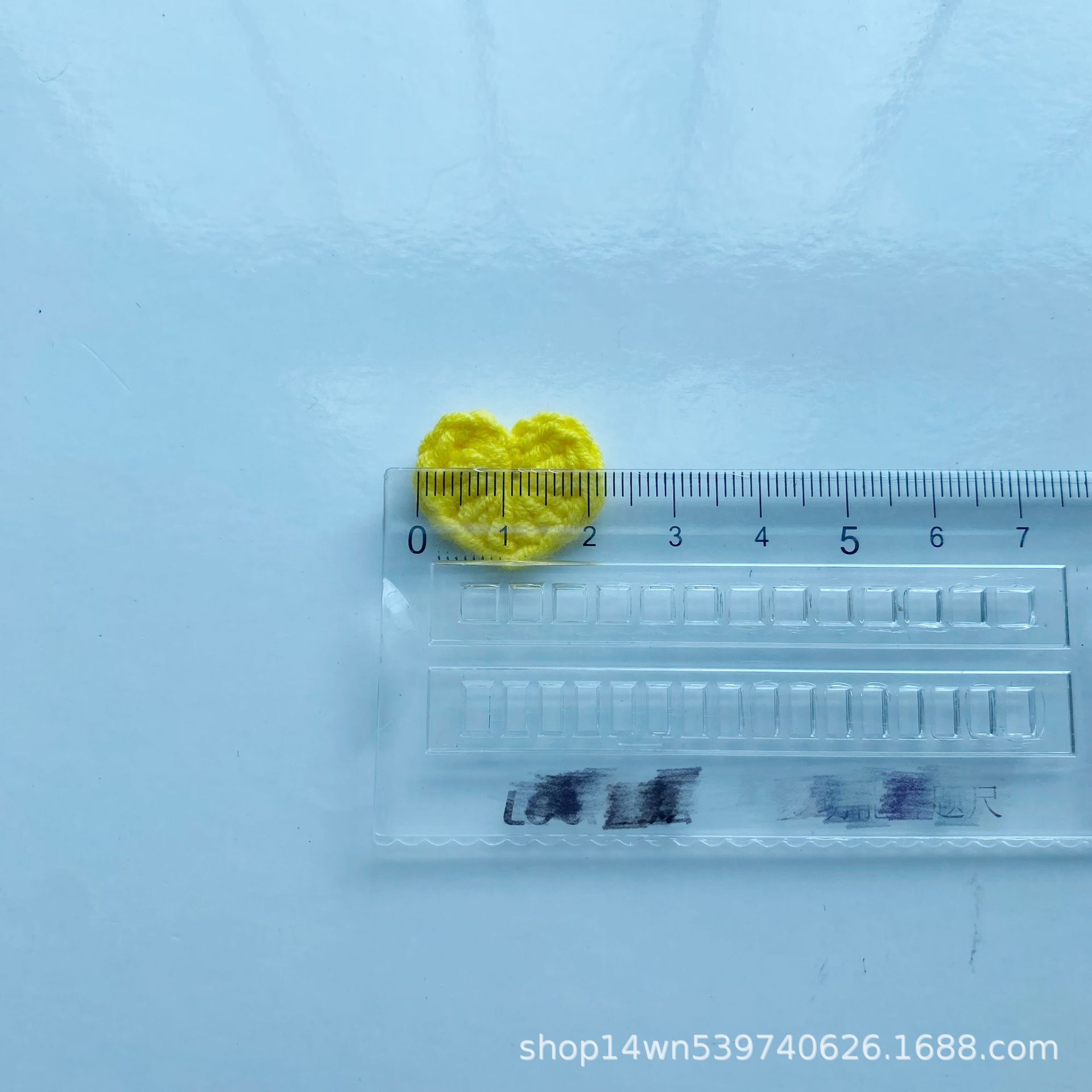 Purely Handmade Crocheted Heart Accessories Wool Knitted Candy Color Clothing Patch Headwear Patch Hairpin Mini Love