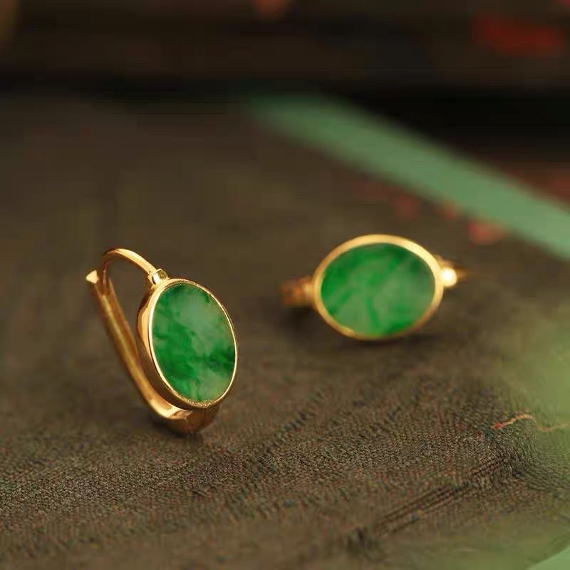 Natural Chalcedony A-Grade Earrings, Bright Green Jade Round Earrings, Niche Design, Fashionable Earrings, Earrings, Jade Carving for Women