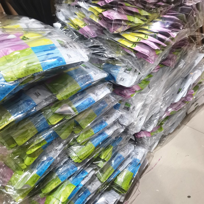 U19 music wired semi-in-ear subwoofer with microphone wire control color headphones bag headphones wholesale