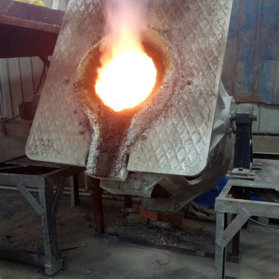 Medium Frequency Induction Steelmaking Furnace Aluminum Alloy Shell Safety Self-Check Flip Aluminum Melting Furnace Crucible Metal Smelting Furnace