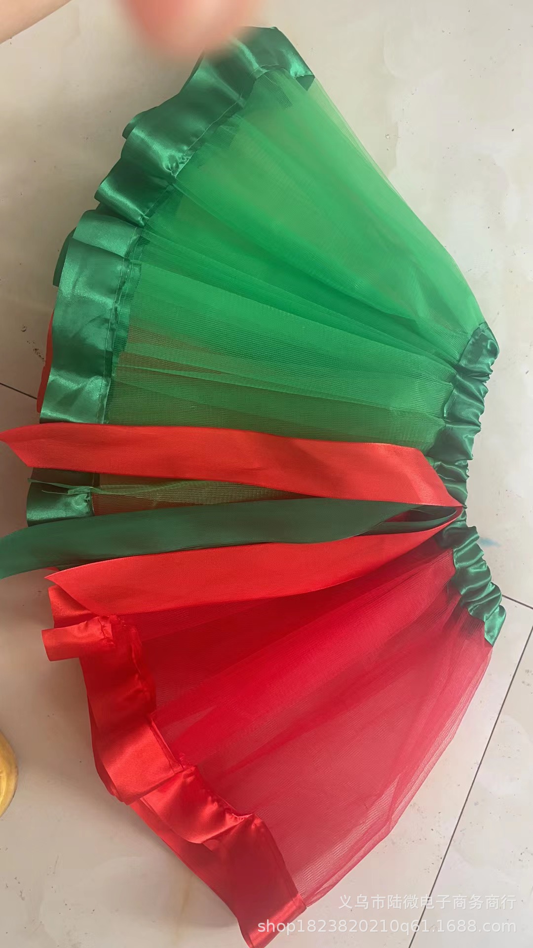 European and American Export Christmas tutu Skirt Short Skirt Girls Skirt Princess tutu Skirt Red and Green Christmas Green Suit
