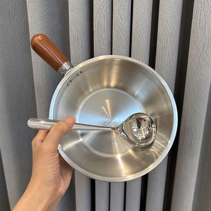 Thickened Stainless Steel Small Pot, Multifunctional Small Round Pot, Anti-Scalding Wooden Handle, Baby Milk Cooking Pot, Household Instant Noodle Pot