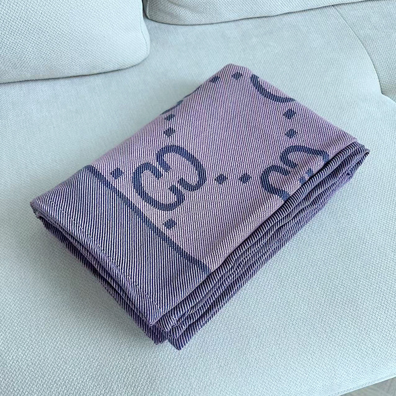 Aviation Aircraft First Class Aviation Blanket Anti-wrinkle Abrasion Blanket Super Soft Blanket Export Nordic Internet Popular Ins Sofa Blanket