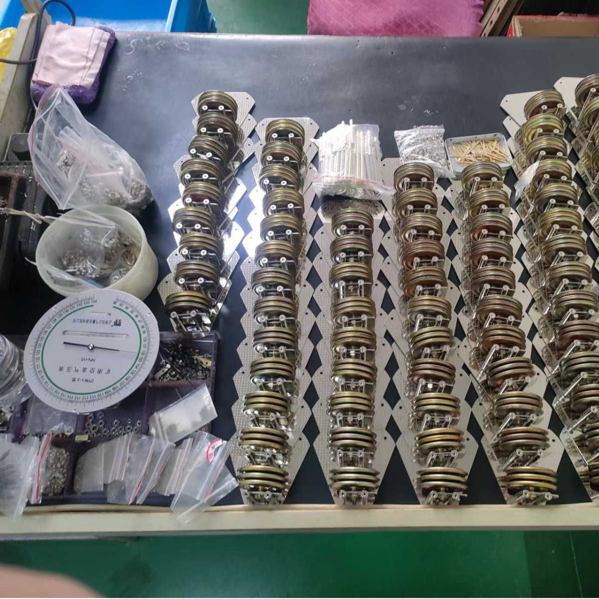 Customized Dym3 Plain Empty Box Air Pressure Gauge, Mercury-Free Barometer, Membrane Box Type Atmospheric Pressure Gauge