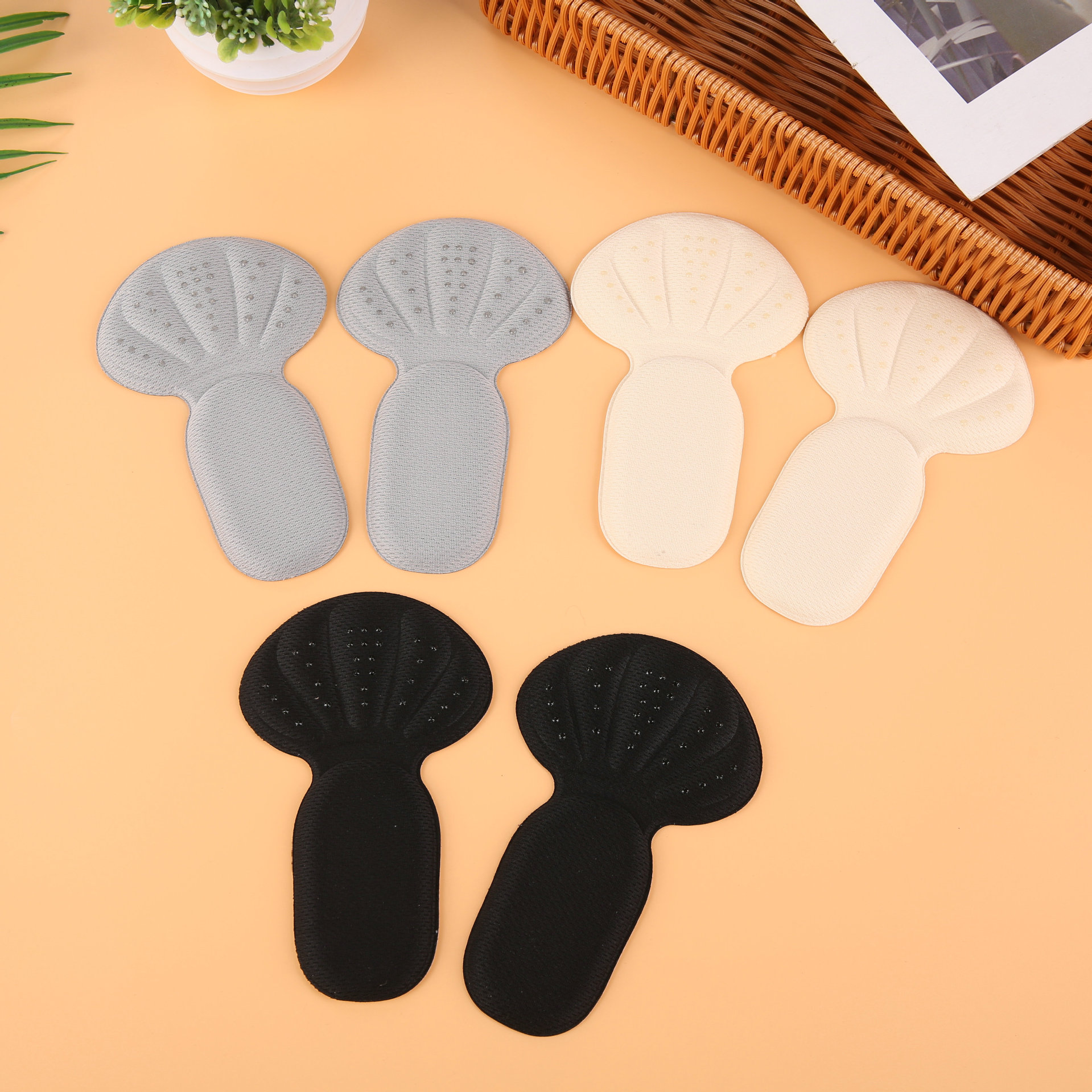 Casual shoes sneaker double-layer anti-wear non-slip heel patch soft breathable anti-drop heel patch shoes large change small insole