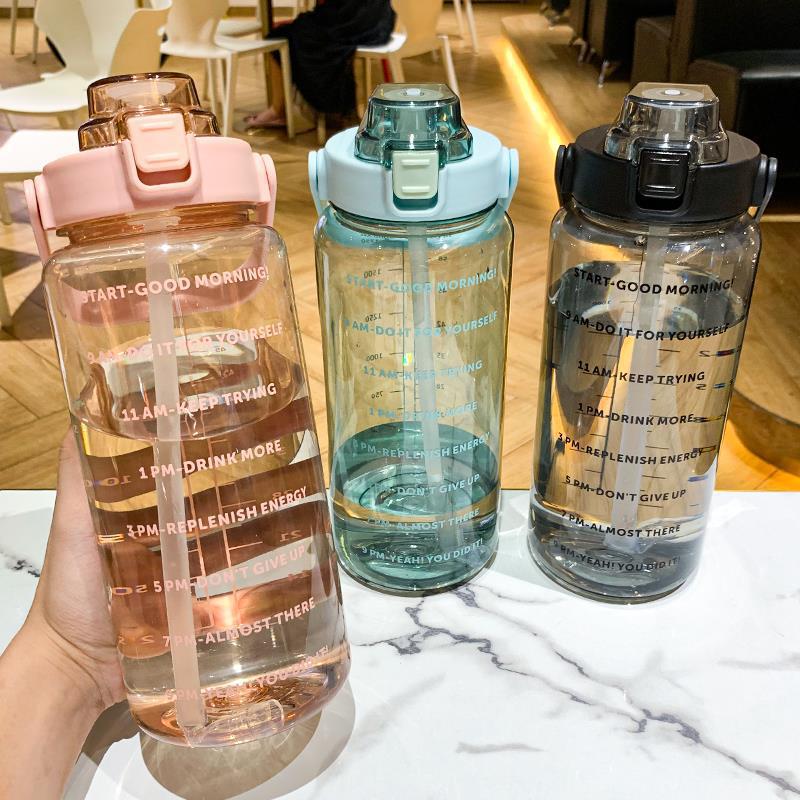 Extra-Large Capacity Water Bottle for Women with Straw and Scale, Suitable for Sports and Military Training, Portable Plastic Water Jug with Large Capacity