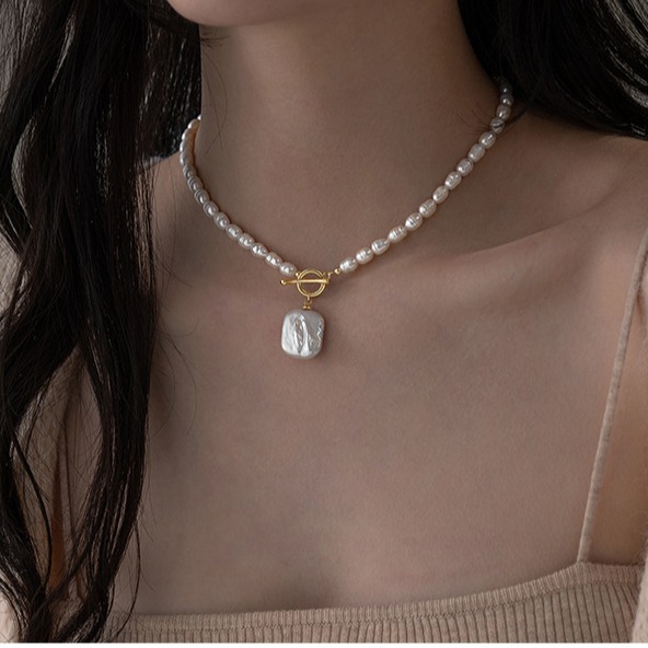 Zhuji Natural Freshwater Pearl French Square Pendant High-grade Necklace Women's Light Luxury Fashionable Elegant Woolen Chain