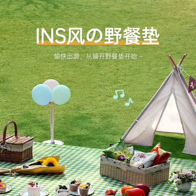 Spring outing picnic mat outdoor moisture-proof mat thickened foldable picnic tent mat camping grass beach mat wholesale