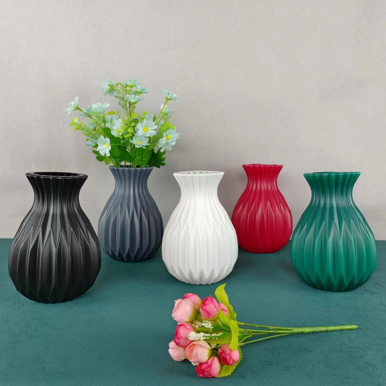 Wholesale Nordic style hydroponic imitation ceramic plastic vase flower arrangement creative decorations vase ins style
